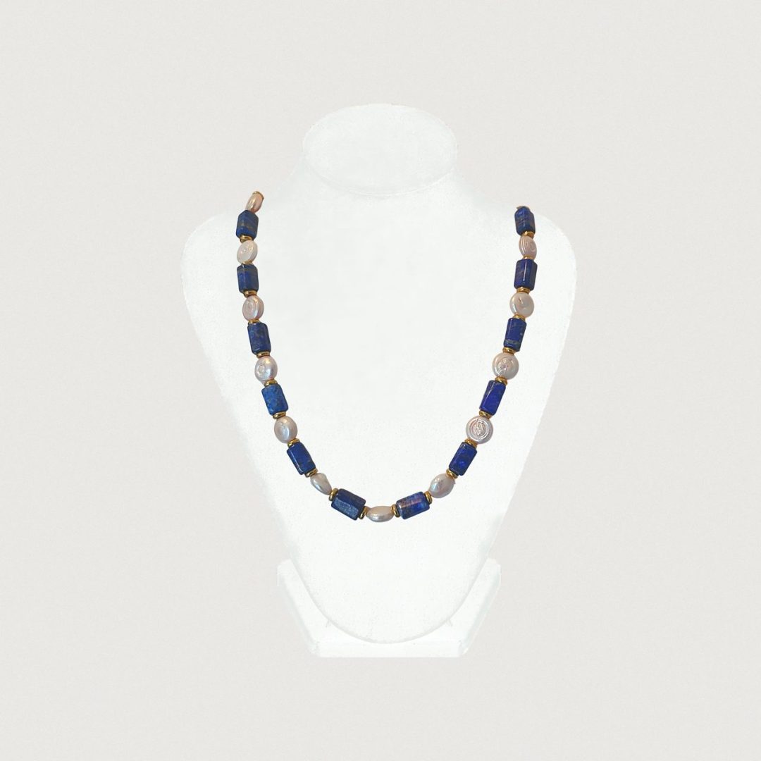 Colier lapis lazuli tuburi cu perle de cultură baroc rotunde