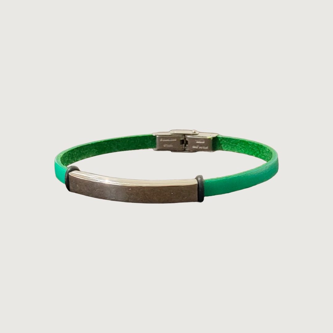 Brățară piele verde cu accesorii din inox