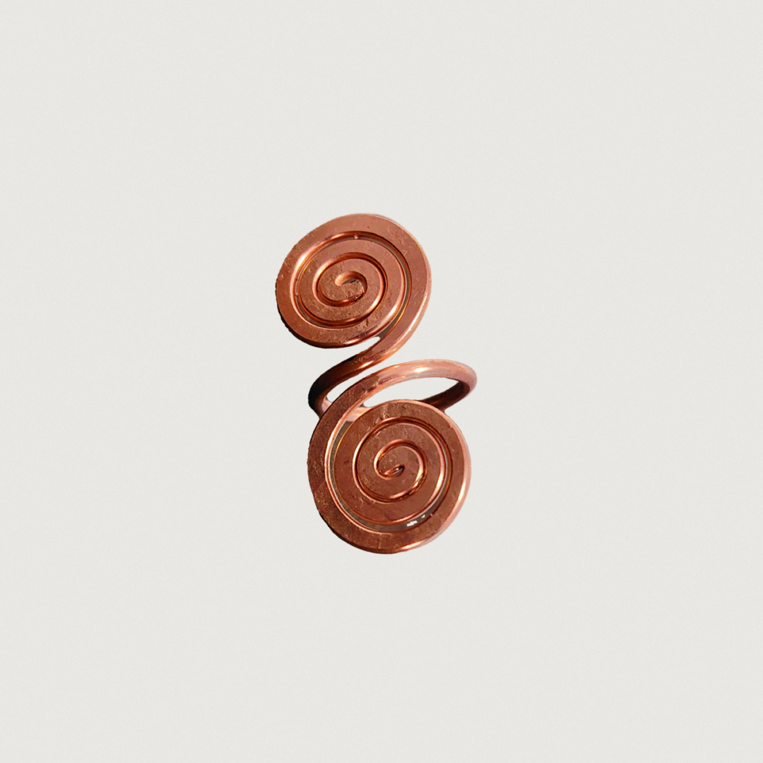 Inel din cupru cu design spiralat